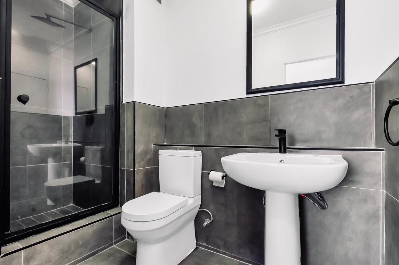 جوهانسبورغ 2 Bedroom 2 Bath Luxury - Sandton Cbd المظهر الخارجي الصورة